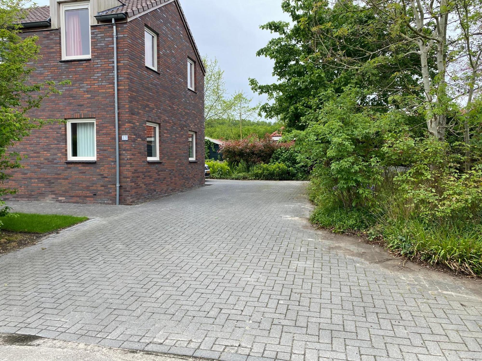 Villa Riverside Met Hottub, Eigen Aanlegsteiger, Zwemtrap, Trampoline En Kano'S Zeewolde Exterior photo